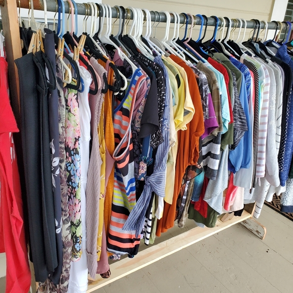 Meet your Posher, Emily - Picture 2 of 3